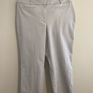 Ann Taylor Gray Capri curvy 16